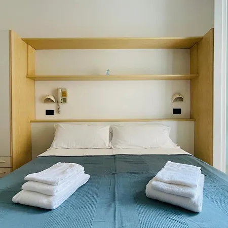 Hotell Denny 2*