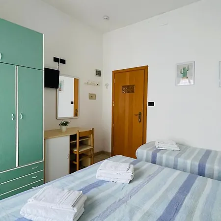 Hotell Denny 2*